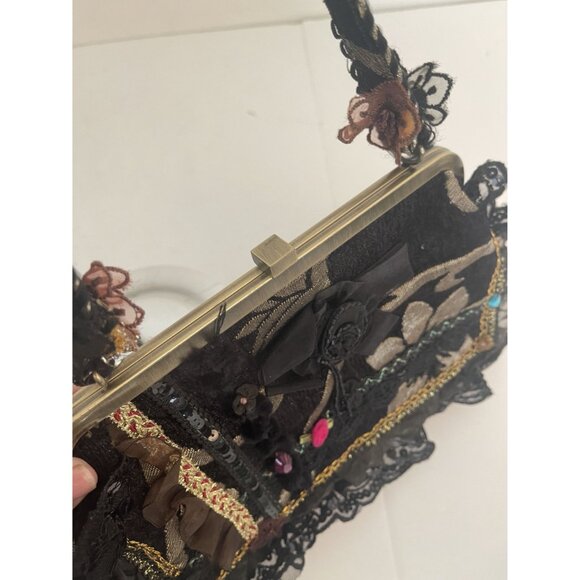 Vintage Three Flower Lace Tapestry Ribbon Metal Frame Brass Handbag Purse - Picture 6 of 9